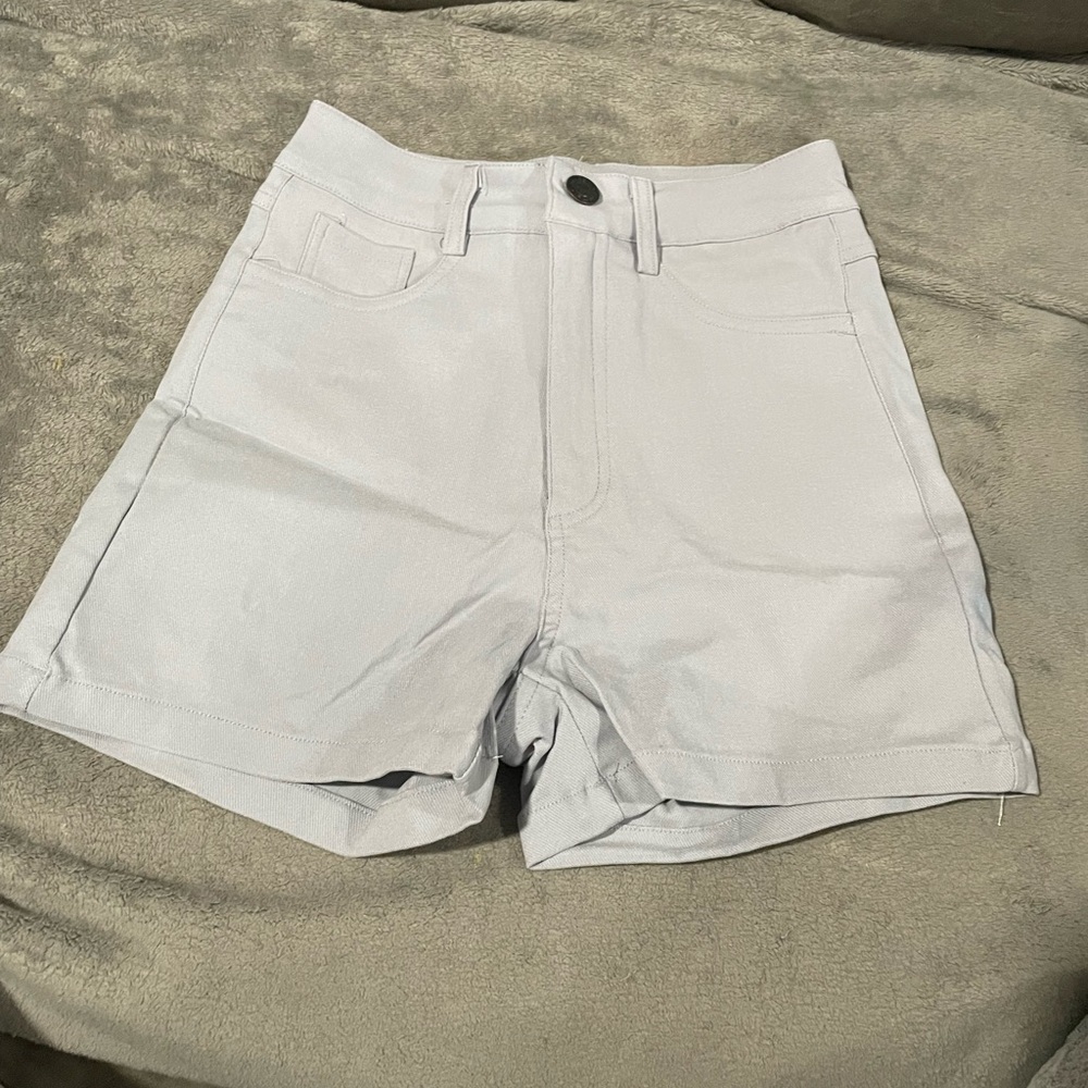 Grey Stretchy Shorts 🩶